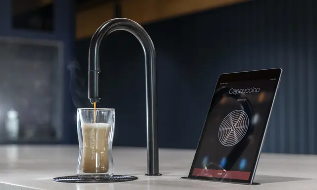 Cappuccino coffee with TopBrewer coffee automation