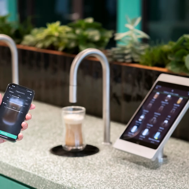 Image showing TopBrewer app on customisation screen with TopBrewer and TopWater in the background