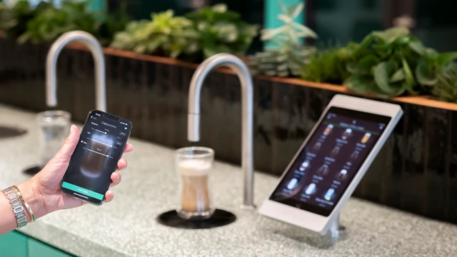 Image showing TopBrewer app on customisation screen with TopBrewer and TopWater in the background