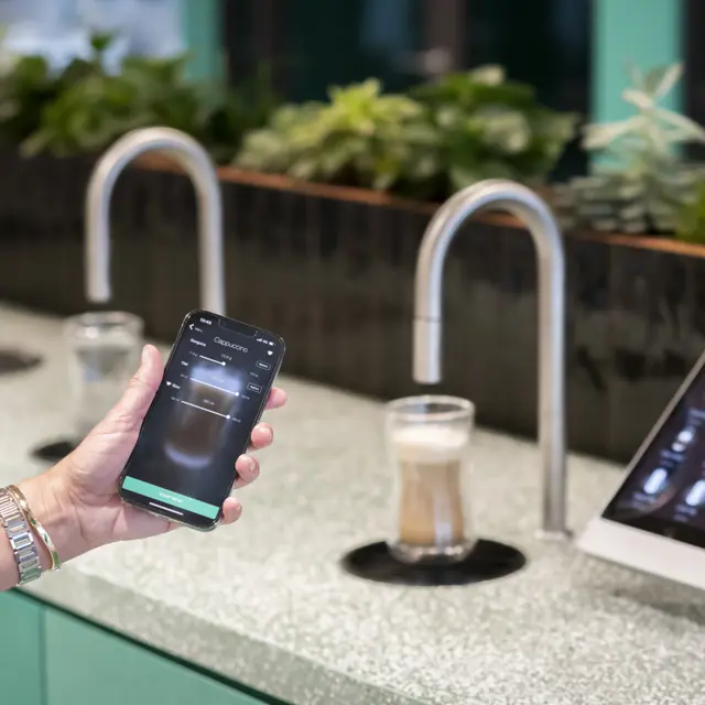 Image showing TopBrewer app on customisation screen with TopBrewer and TopWater in the background