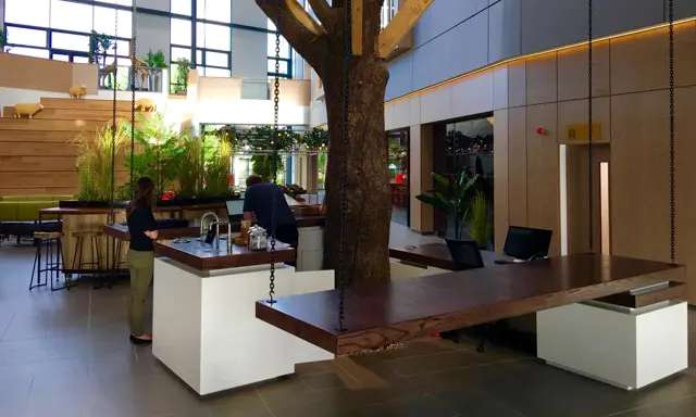 Moneypenny TopBrewer in reception