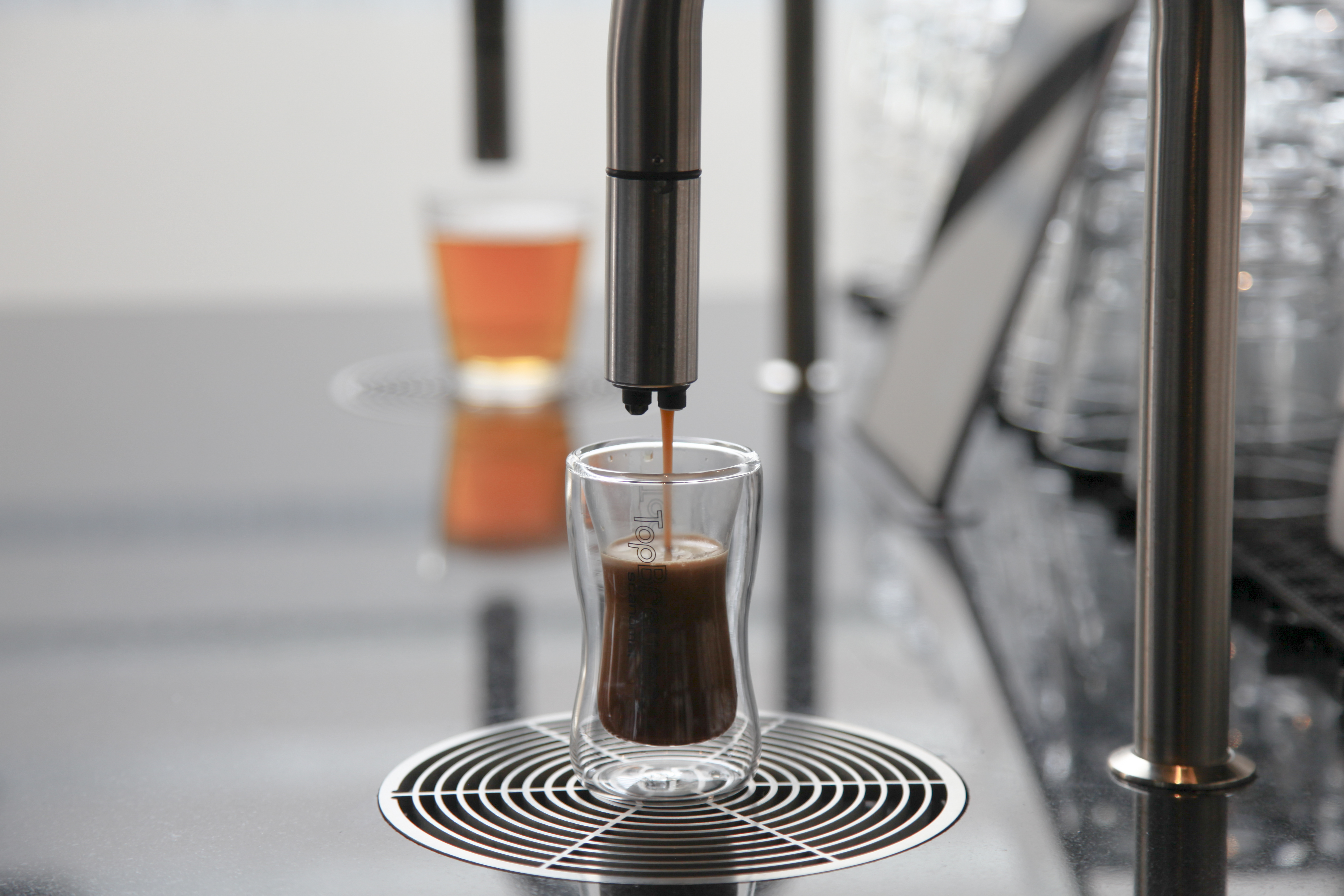 The ultimate guide to choosing the right coffee machine for your hotel