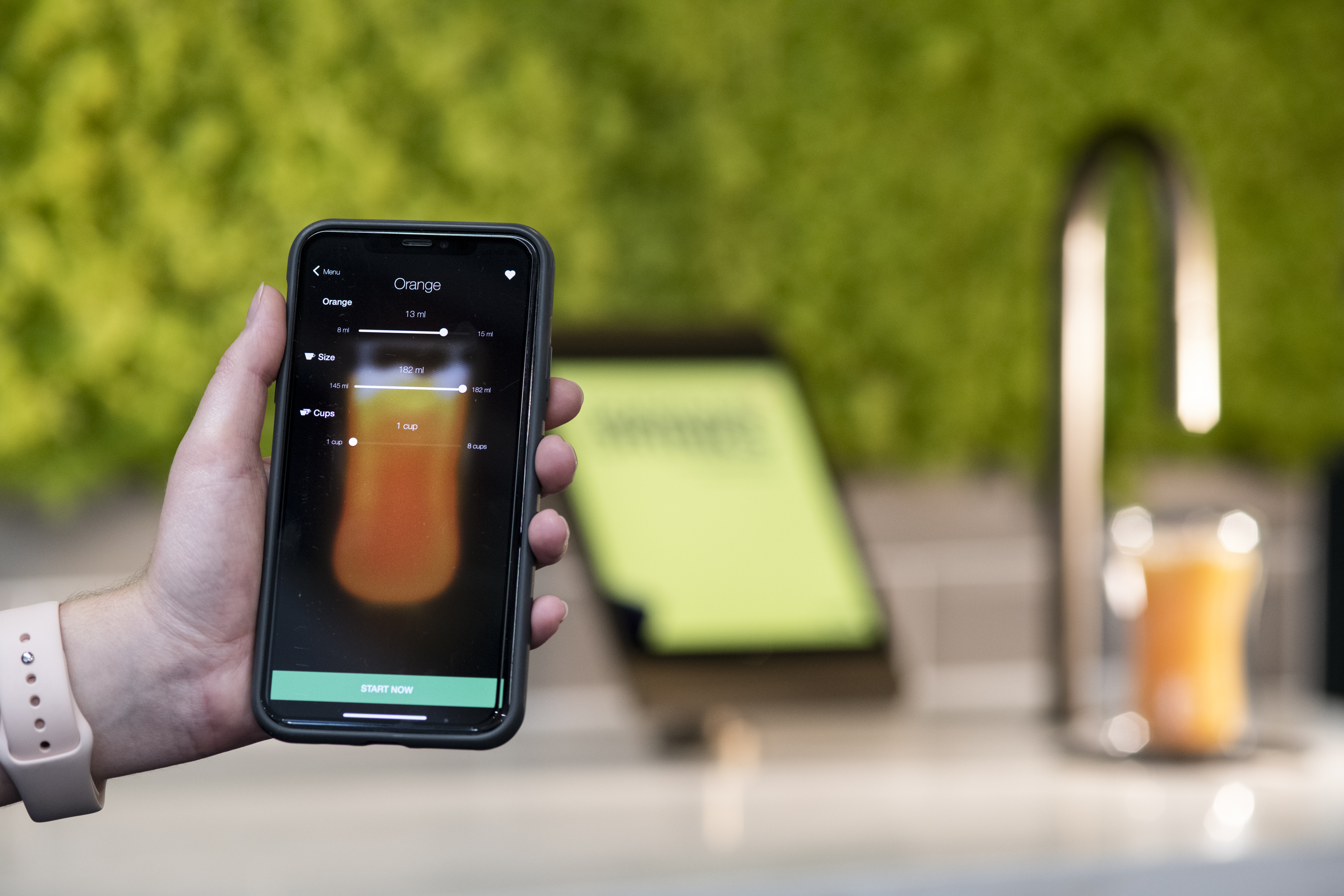 TopJuicer Phone App Customise Orange