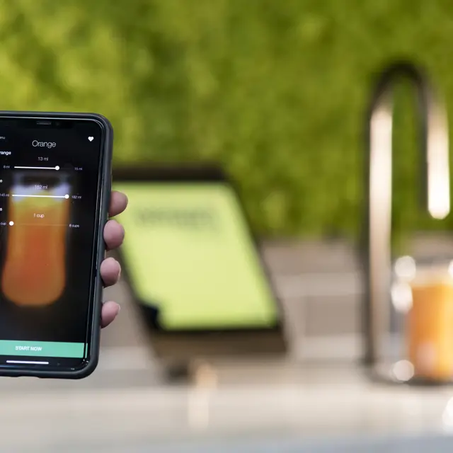 TopJuicer Phone App Customise Orange